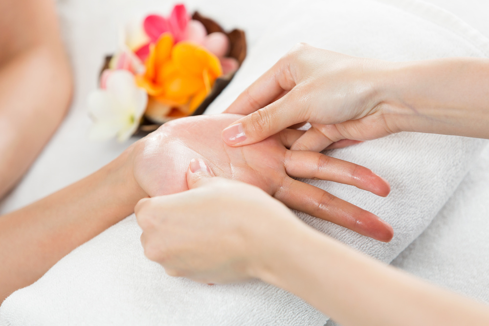 ハンドマッサージ